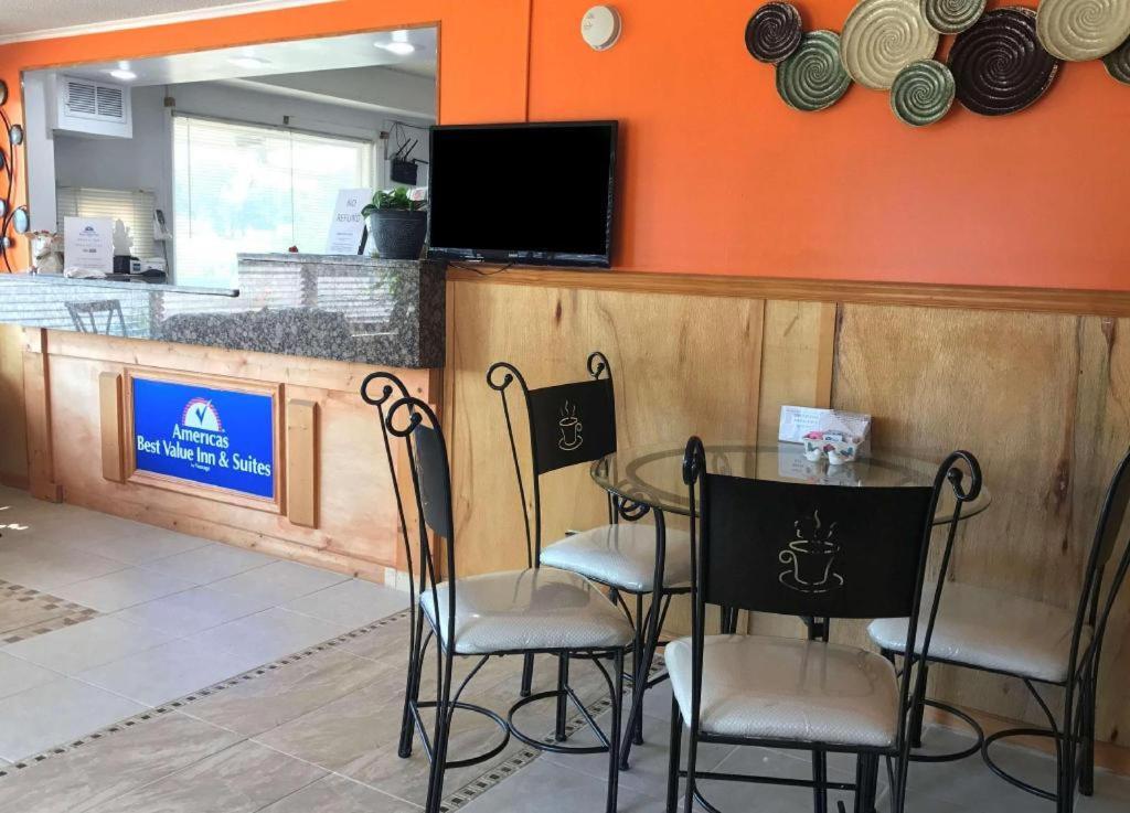 Americas Best Value Inn & Suites Macon At Sunset Dr Екстер'єр фото
