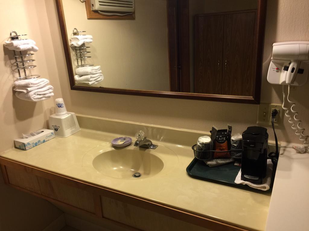 Americas Best Value Inn & Suites Macon At Sunset Dr Екстер'єр фото