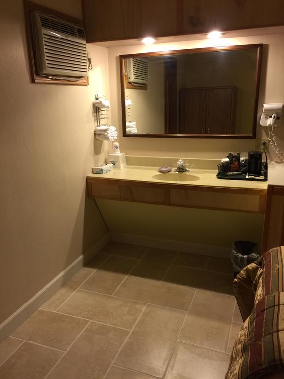 Americas Best Value Inn & Suites Macon At Sunset Dr Екстер'єр фото