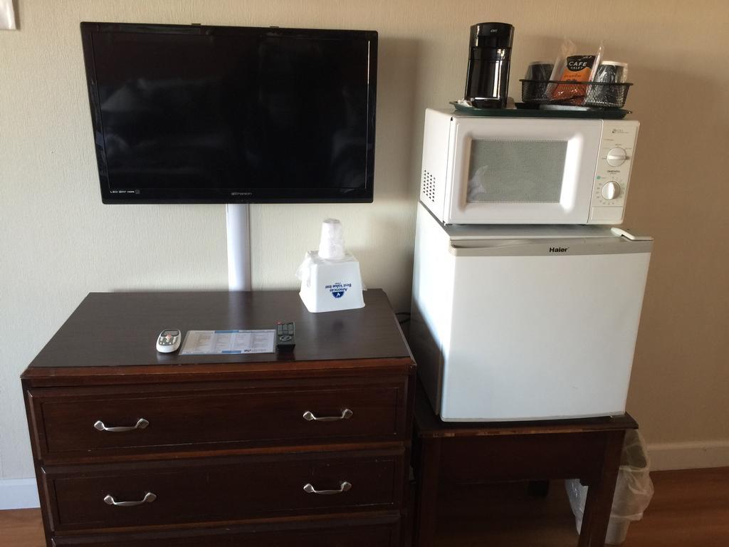 Americas Best Value Inn & Suites Macon At Sunset Dr Номер фото