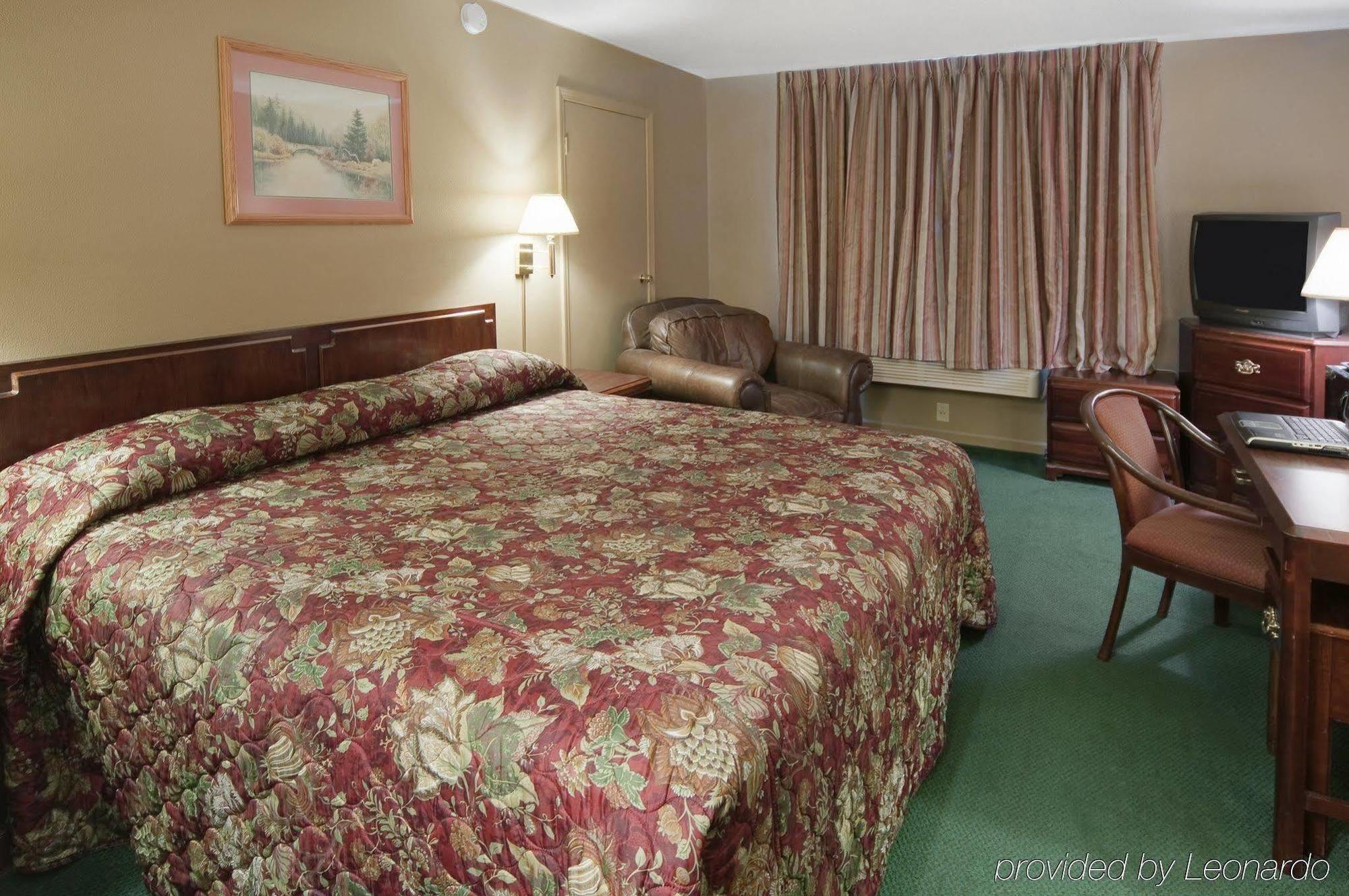 Americas Best Value Inn & Suites Macon At Sunset Dr Екстер'єр фото