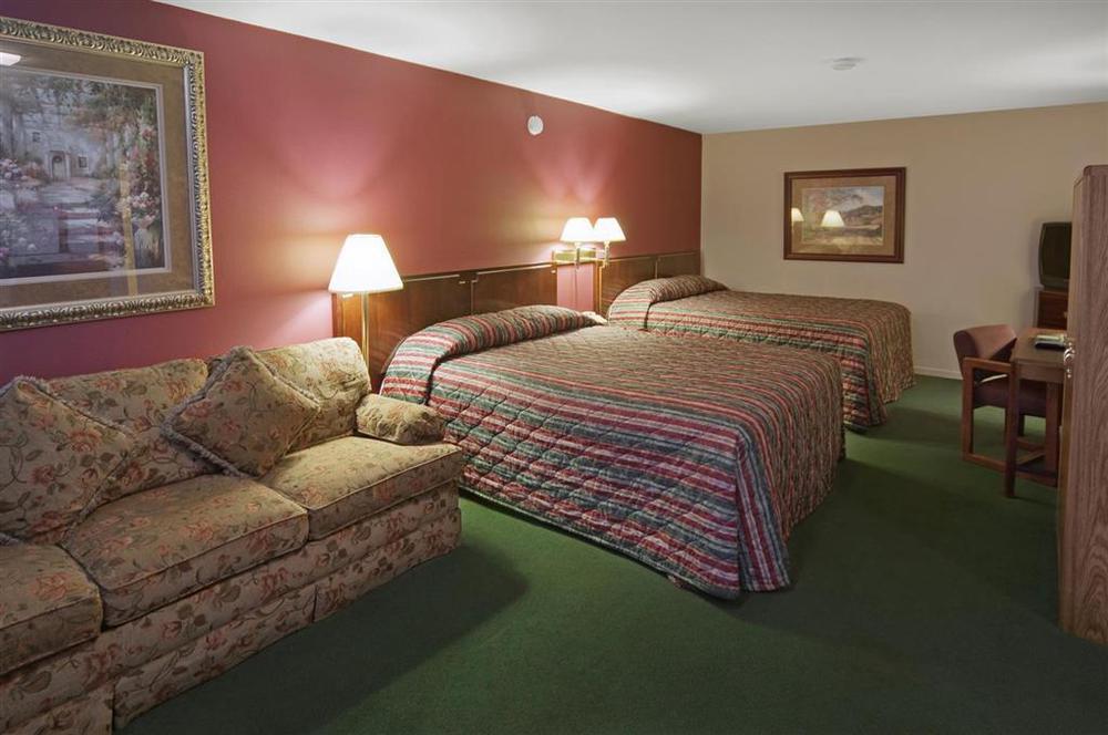Americas Best Value Inn & Suites Macon At Sunset Dr Номер фото